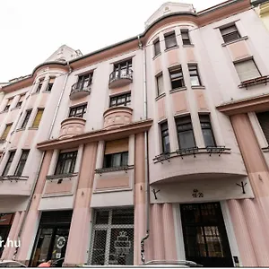 Apartmanhotel Marton's Dessewffy