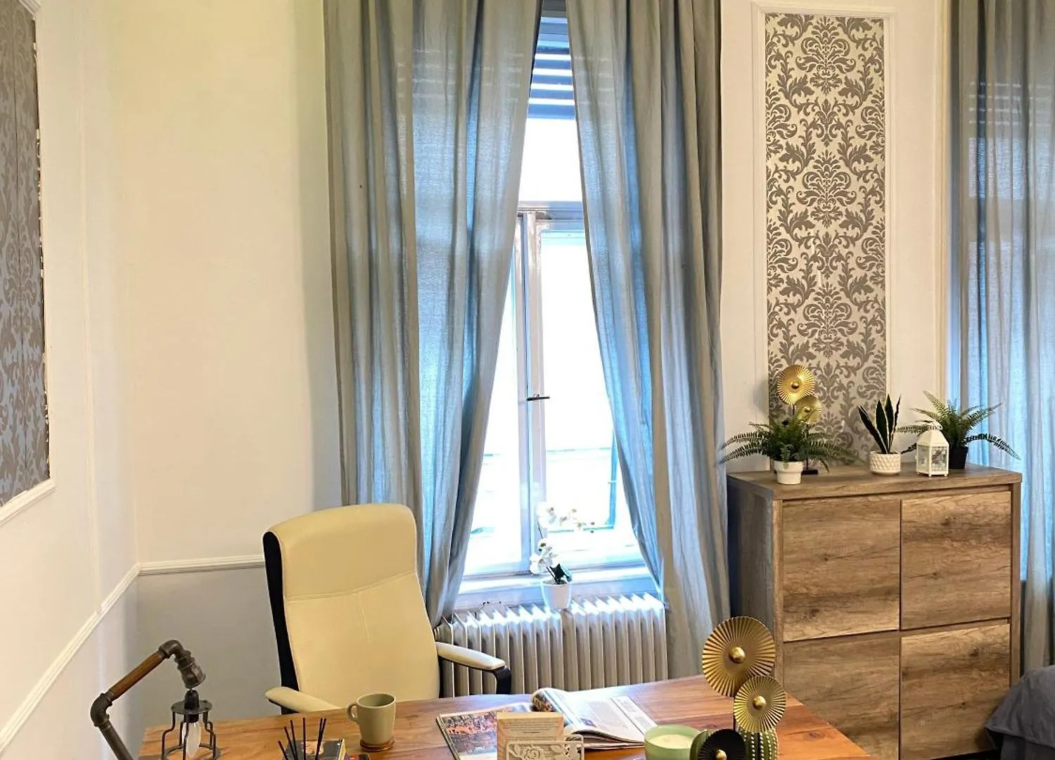 Sziv Apartment - Modern And Comfortable Budapest Homestay